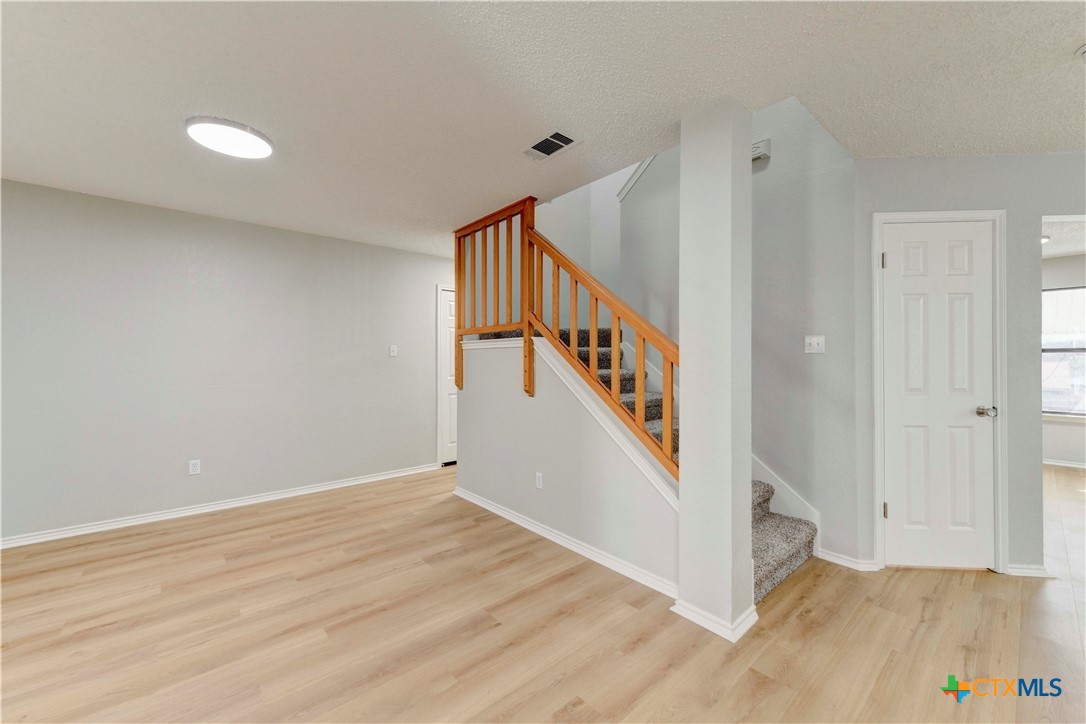 801 Bond Street Property Photo 3