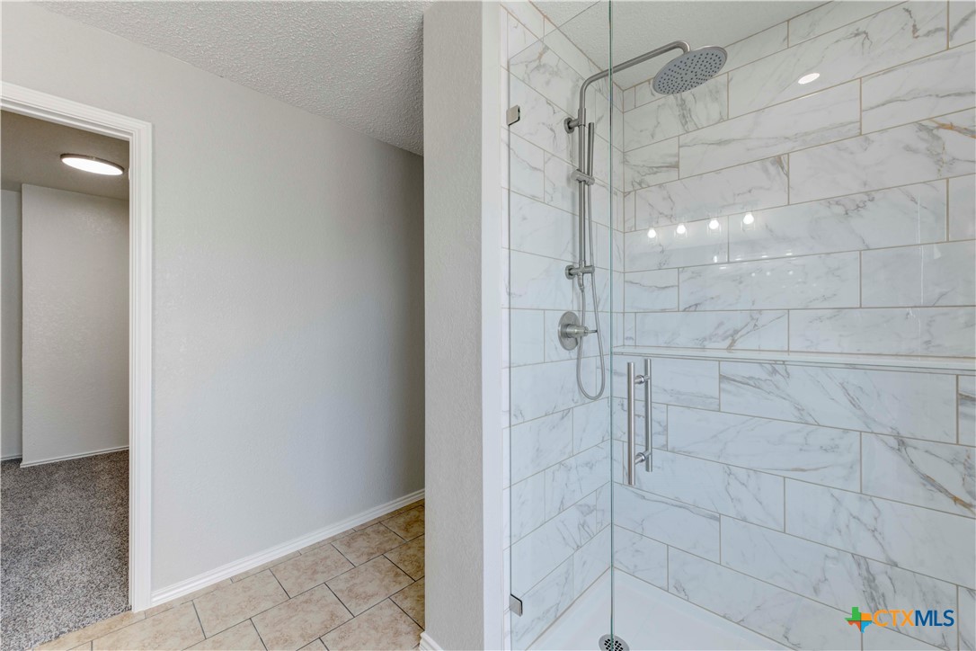 801 Bond Street Property Photo 26