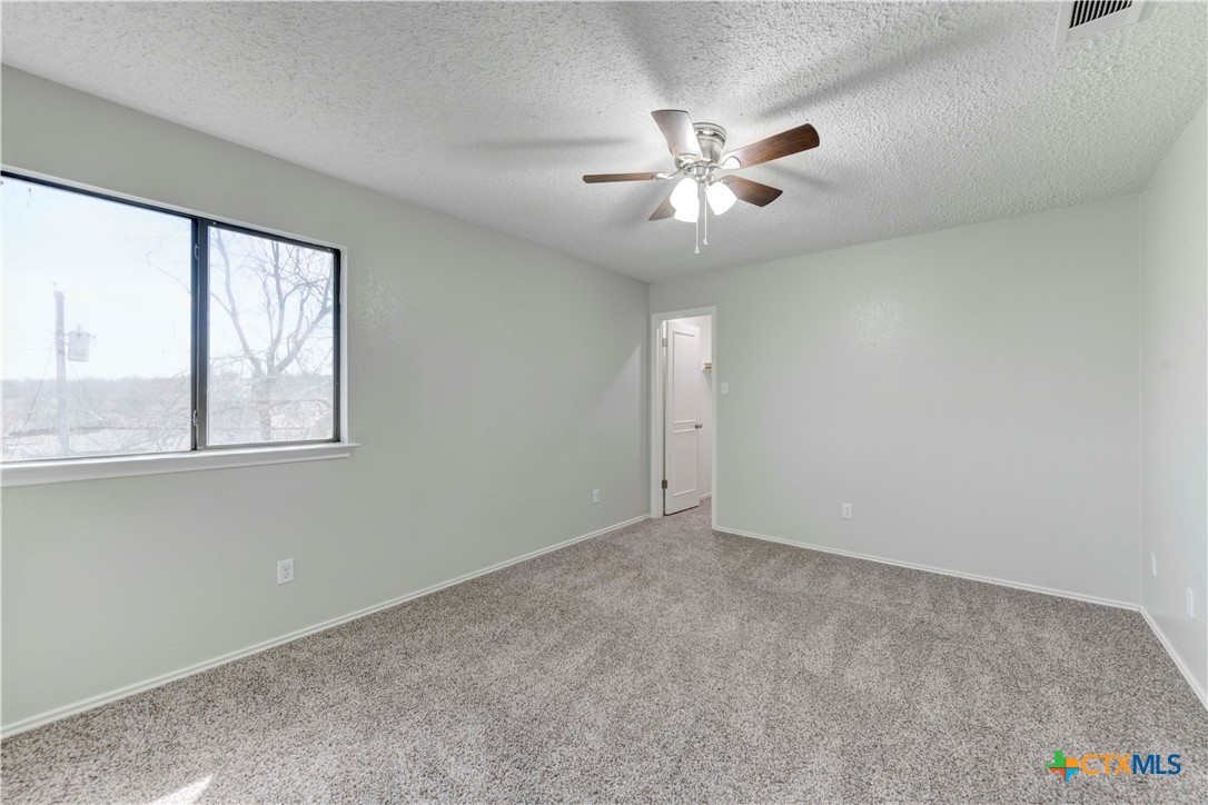 801 Bond Street Property Photo 28