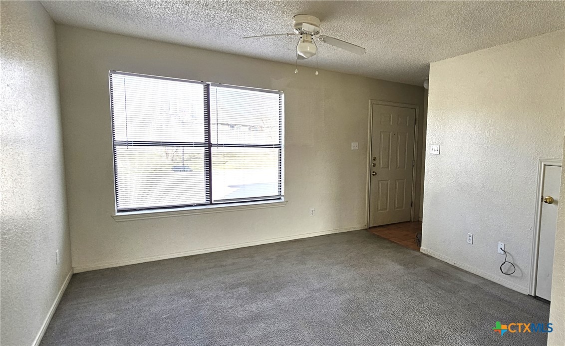 1307 Monroe Loop D Property Photo 4