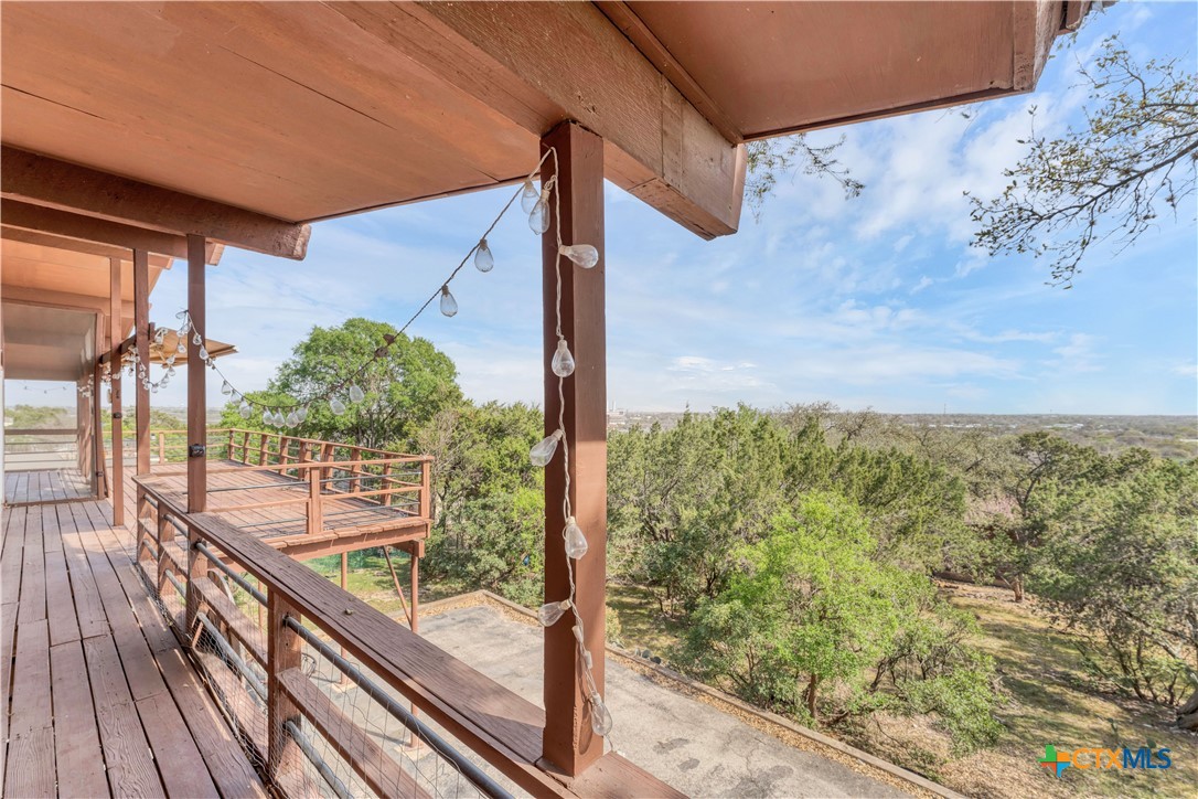 667 Fredericksburg Road Property Photo 4