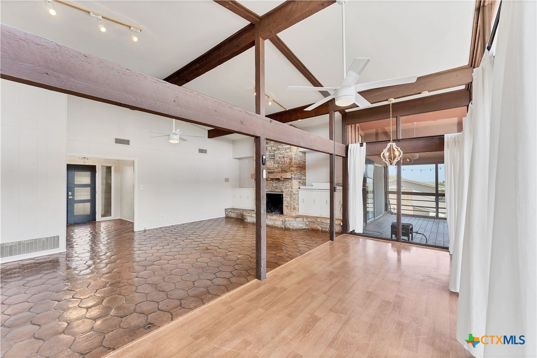 667 Fredericksburg Road Property Photo 14