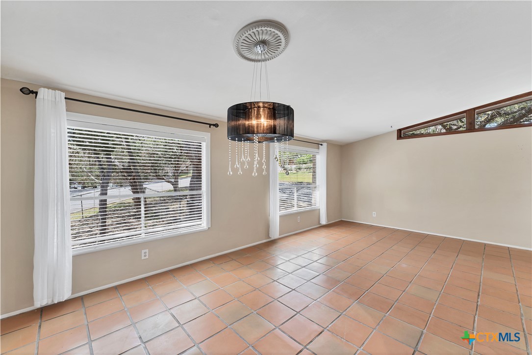 667 Fredericksburg Road Property Photo 23