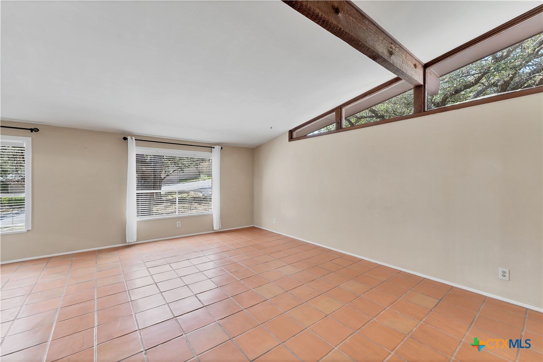 667 Fredericksburg Road Property Photo 25
