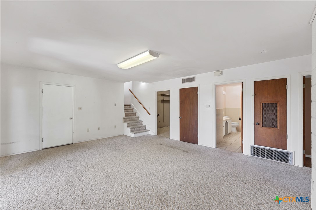 667 Fredericksburg Road Property Photo 38