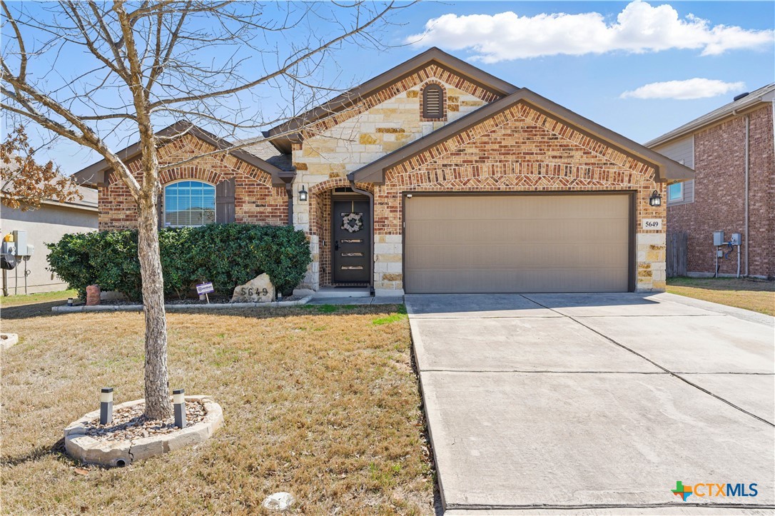 5649 Meadow View Property Photo