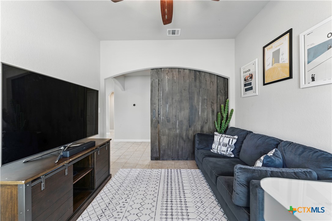 5649 Meadow View Property Photo 15