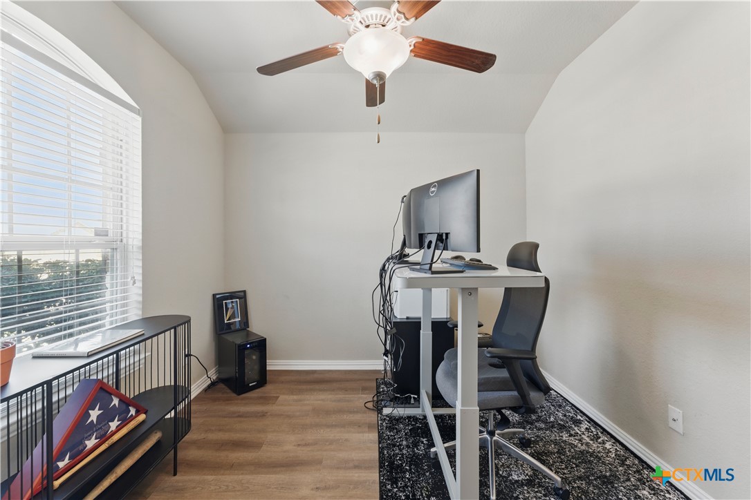 5649 Meadow View Property Photo 16