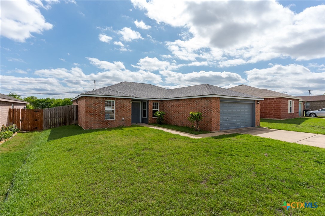 3606 Viewcrest Drive Property Photo 2