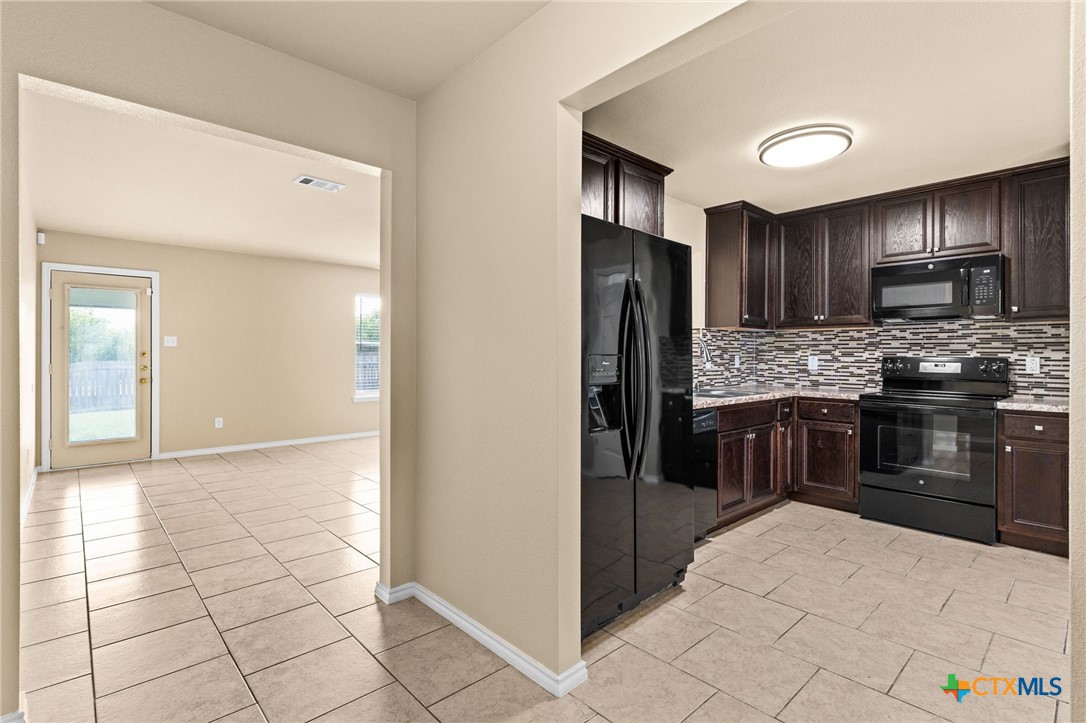 3606 Viewcrest Drive Property Photo 3