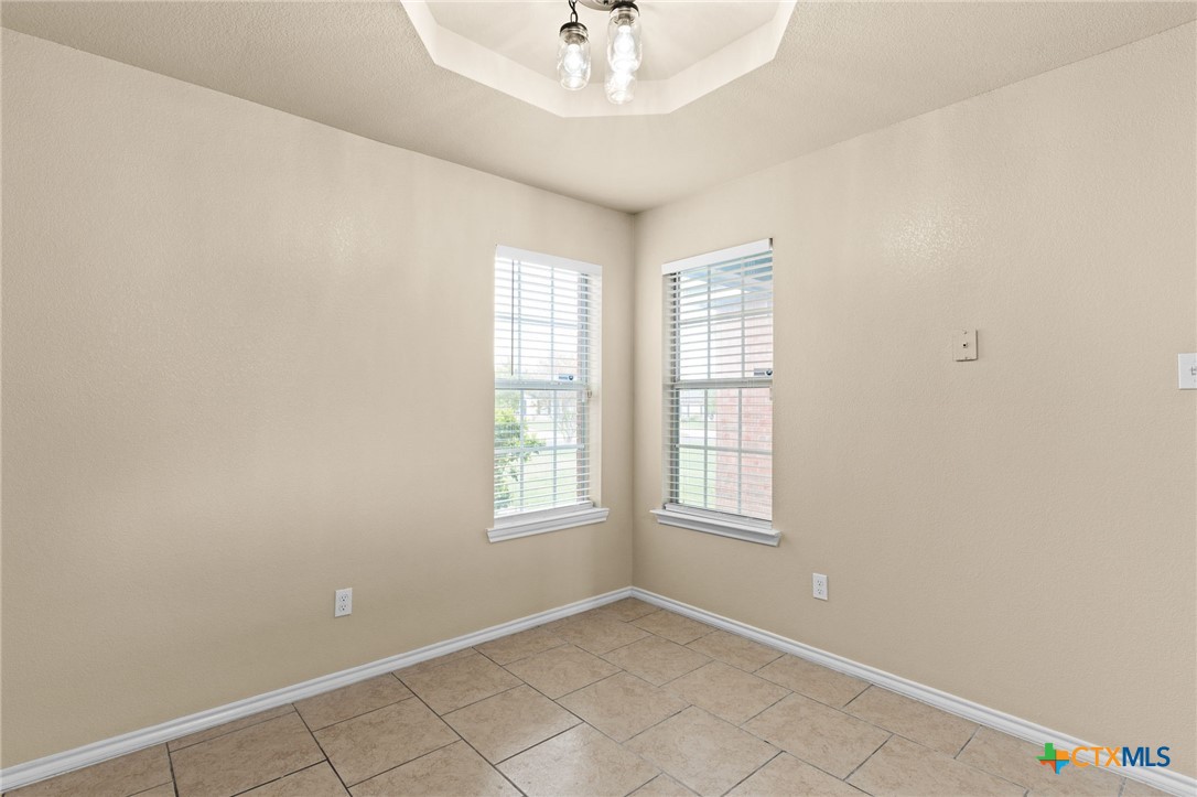 3606 Viewcrest Drive Property Photo 7