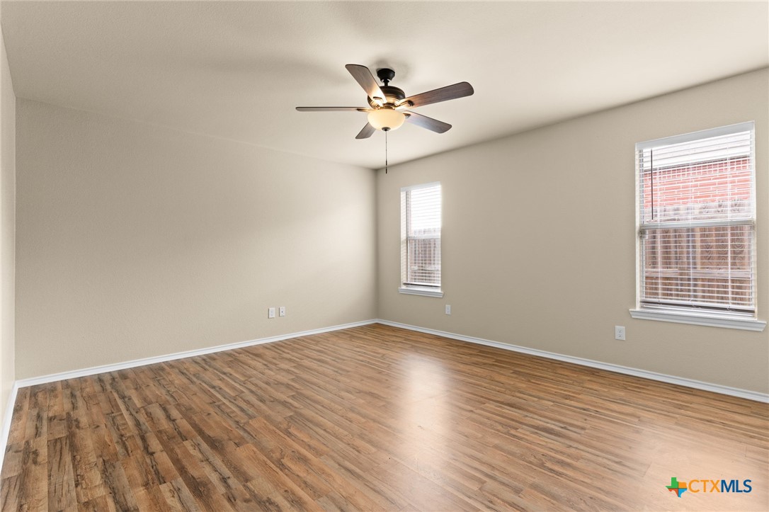 3606 Viewcrest Drive Property Photo 12