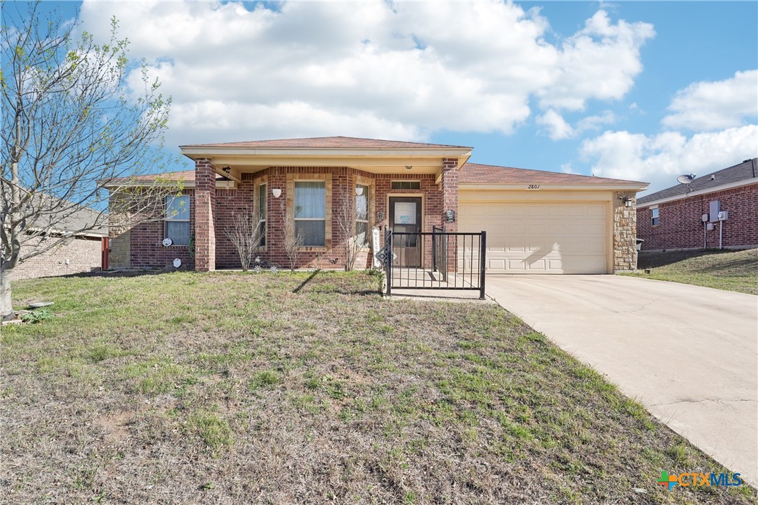 2801 Hector Drive Property Photo 1