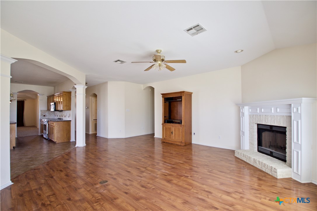 128 Shawnee Trail Property Photo 10