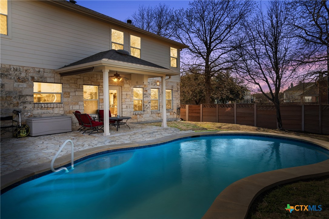 4121 Meadow Bluff Way Property Photo