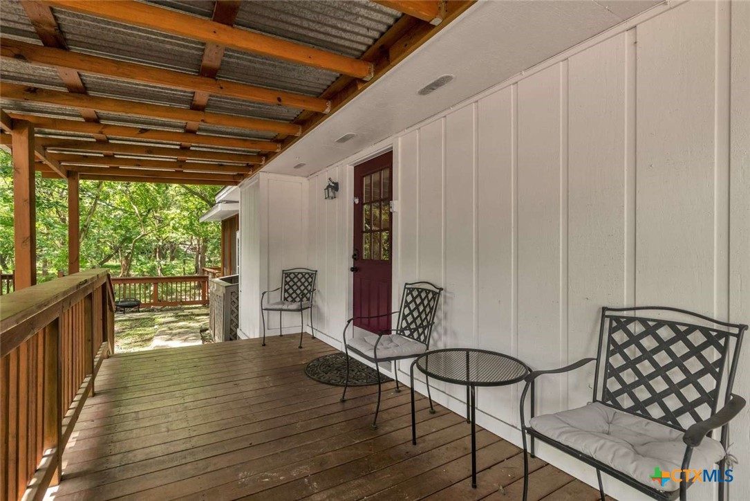 107-109 Scudder Lane Property Photo 9