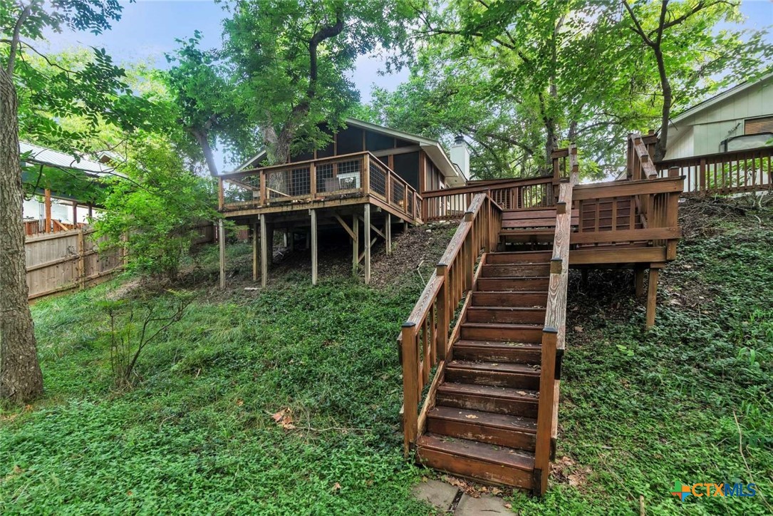 107-109 Scudder Lane Property Photo 11