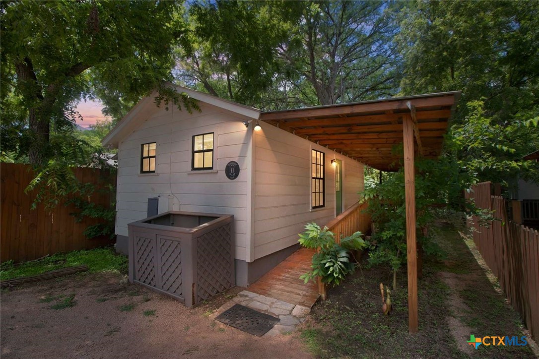 107-109 Scudder Lane Property Photo 24