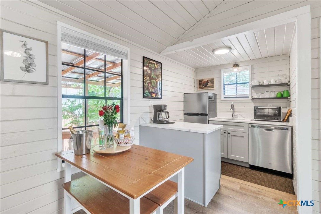 107-109 Scudder Lane Property Photo 30