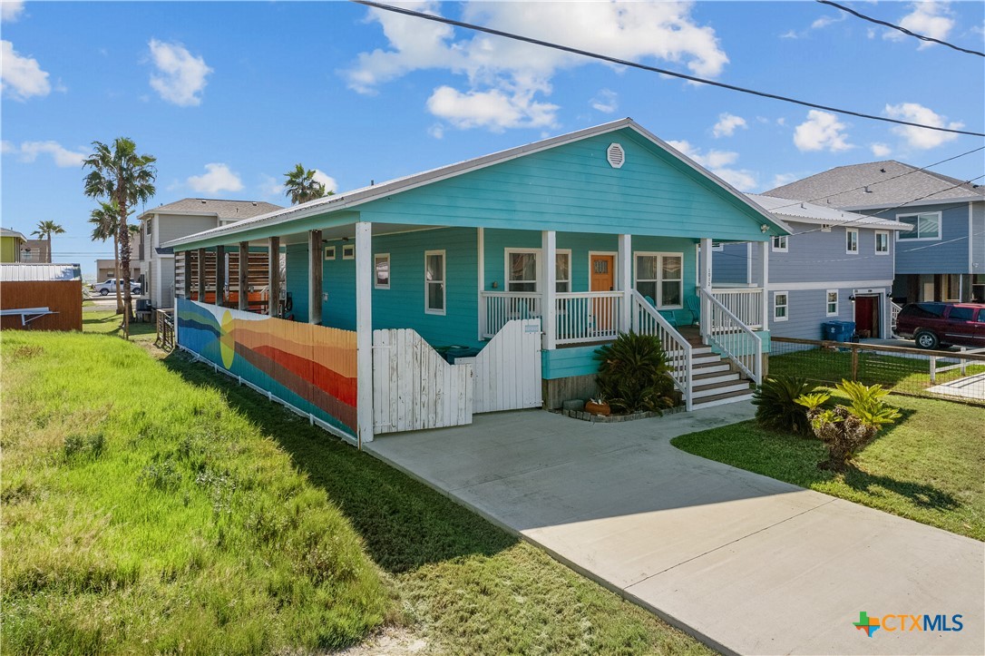 1012 S Magnolia Street Property Photo 2