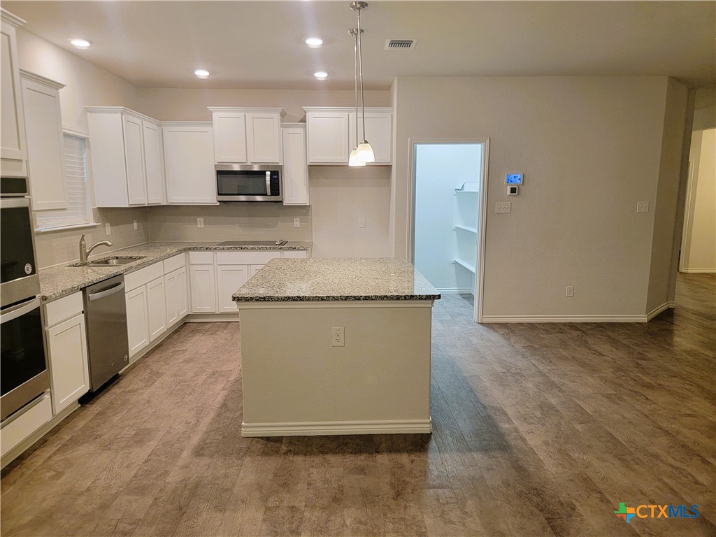 6215 Lavaca Drive Property Photo 4