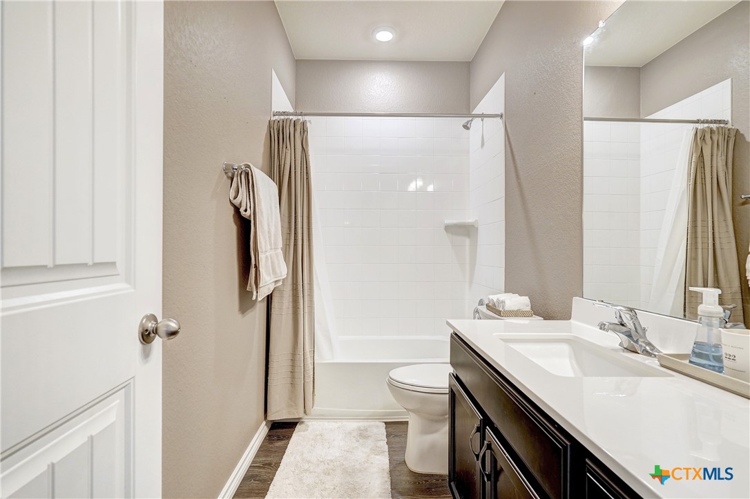 4305 Abergavenny Drive Property Photo 15
