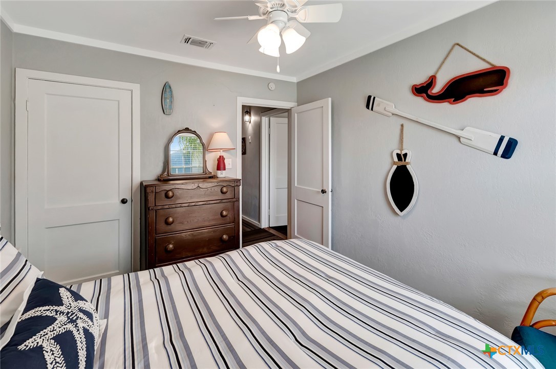 304 Polk Street Property Photo 17