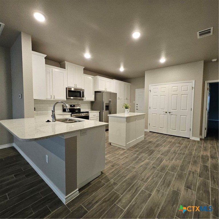 5405 Rose Garden Loop Property Photo 13