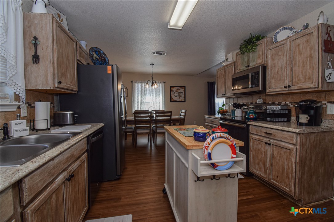 306 Viola Drive Property Photo 12
