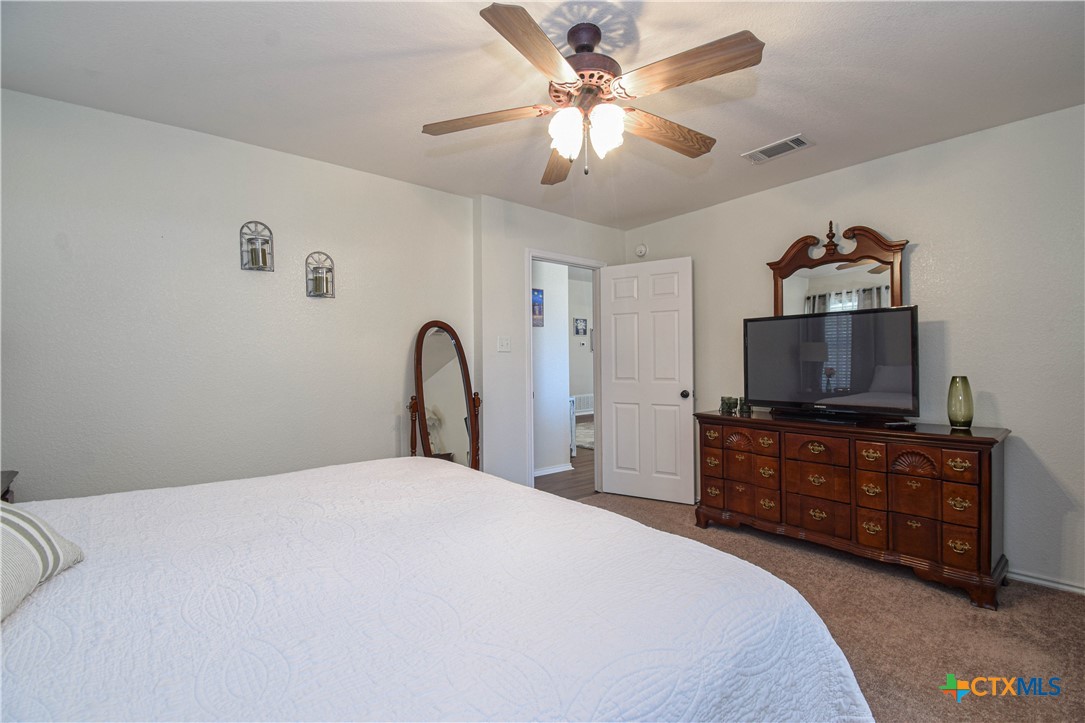 306 Viola Drive Property Photo 17