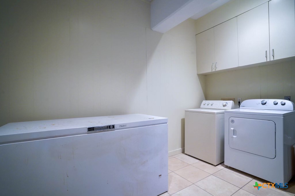 107 W Taylor Avenue Property Photo 32