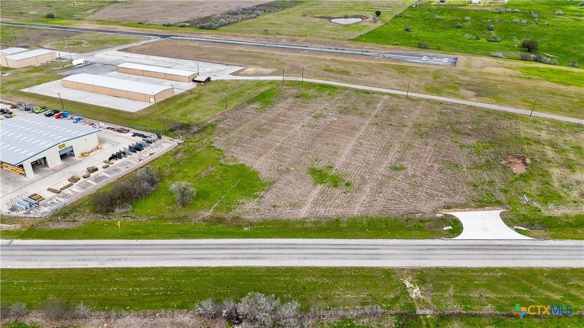 2700 Us-183 Property Photo