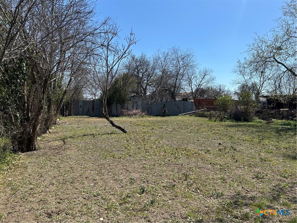 1865 Lee Street Property Photo 5