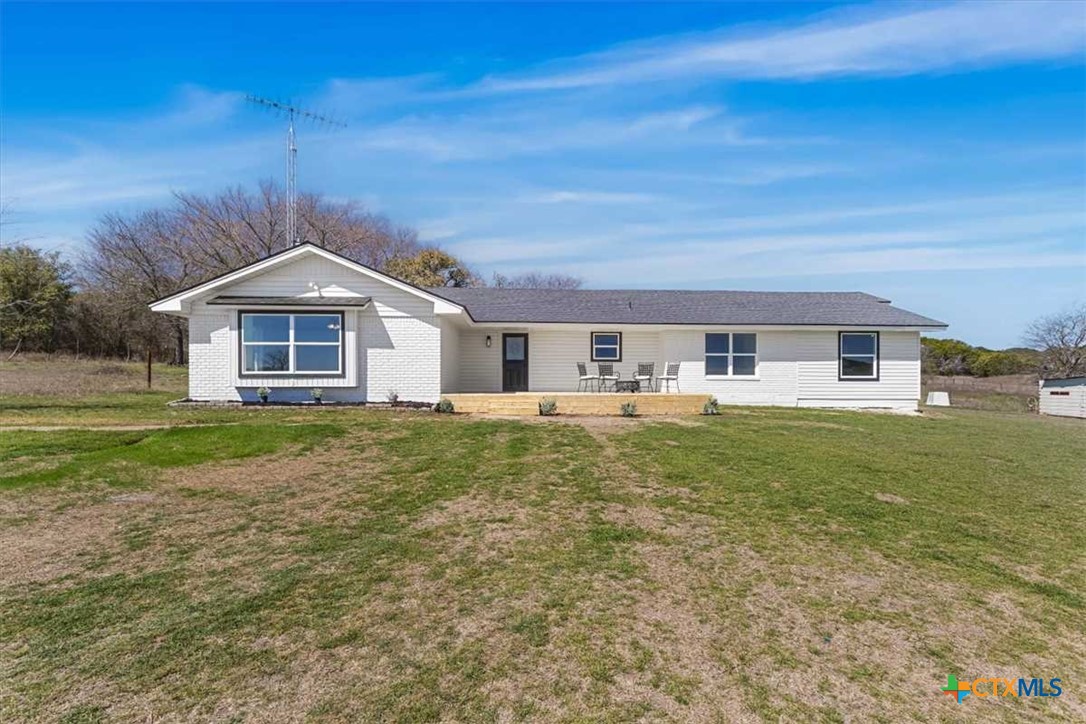 451 Burt Lane Property Photo 4