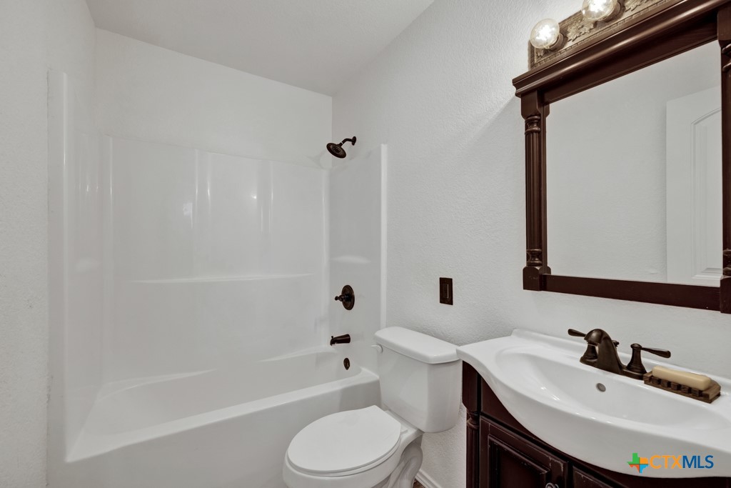 554 Ramblewood Drive Property Photo 9