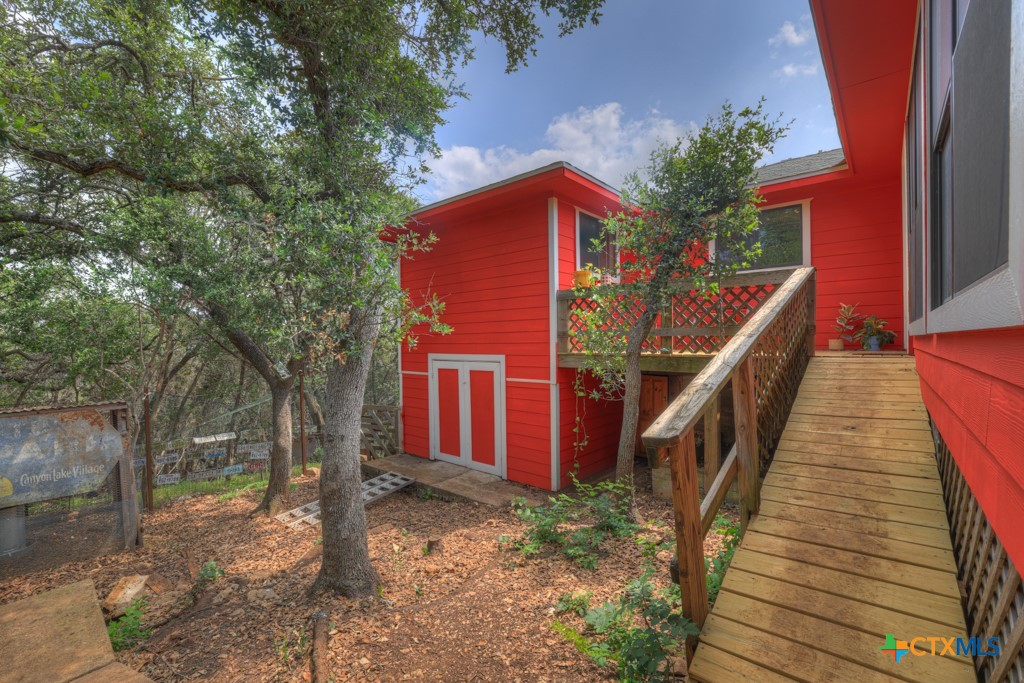 554 Ramblewood Drive Property Photo 19