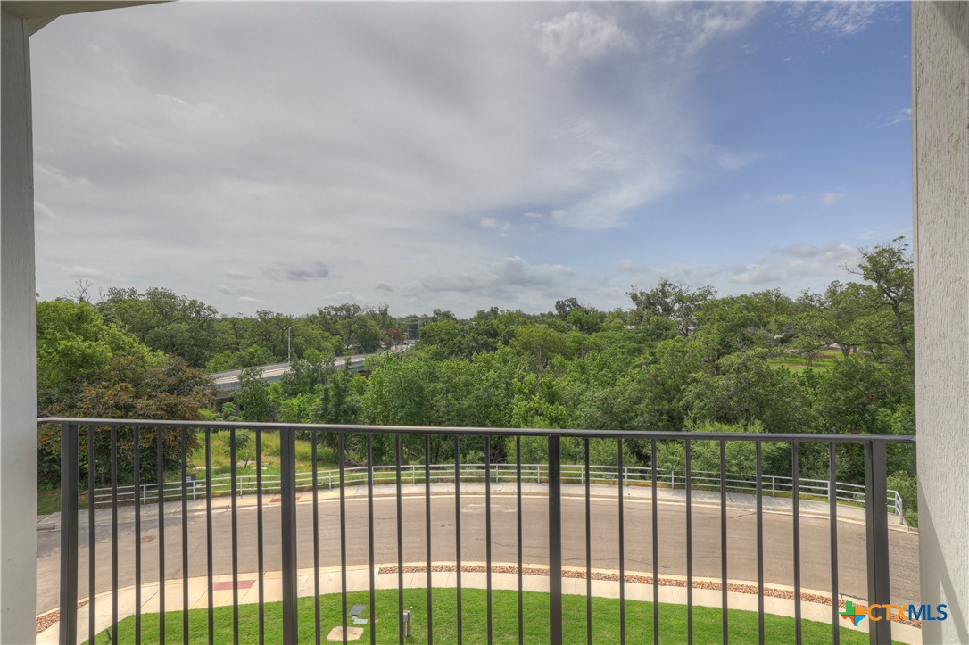 605 Creekside Common Property Photo 8