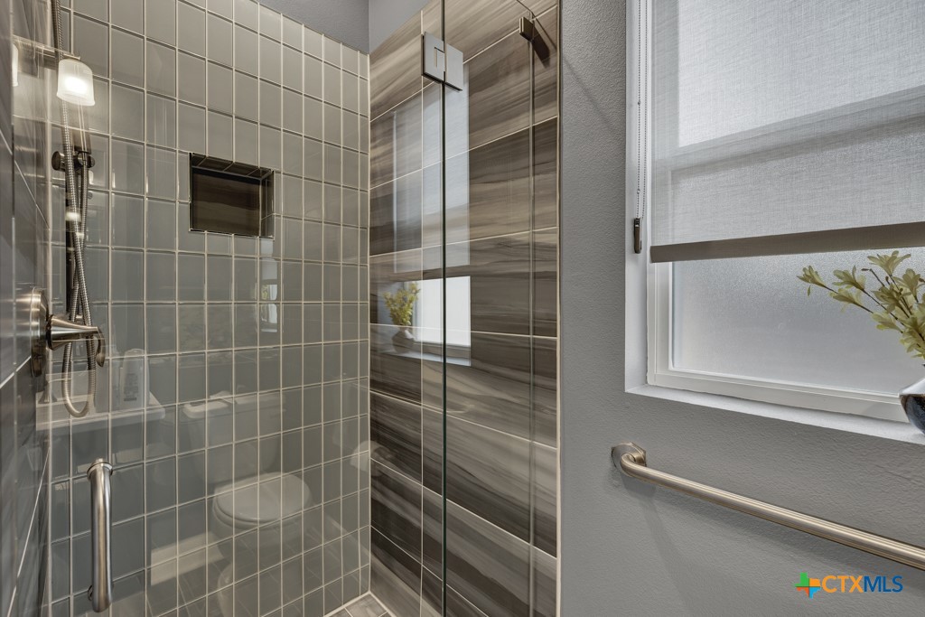 605 Creekside Common Property Photo 26
