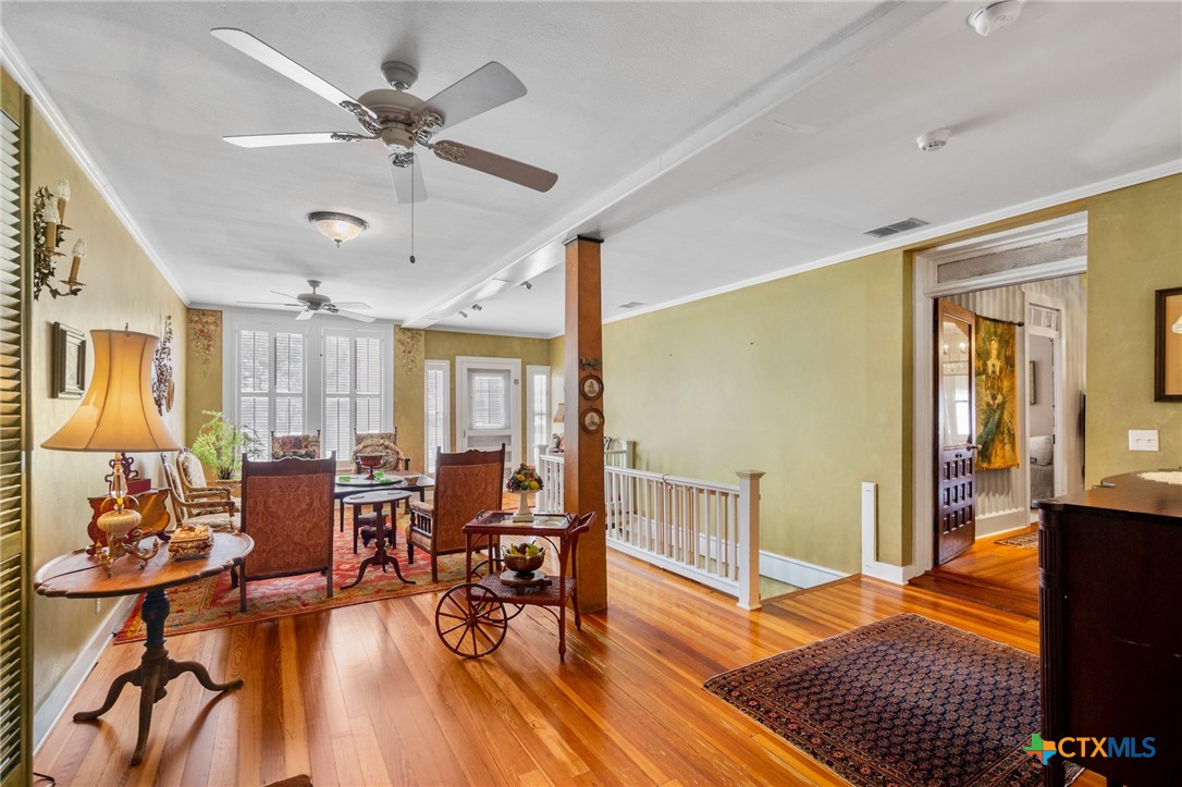 102-110 N Courthouse Square Property Photo 5