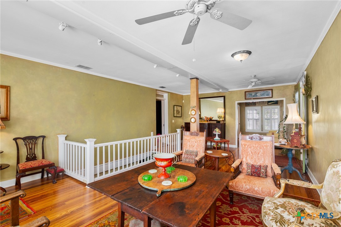 102-110 N Courthouse Square Property Photo 6