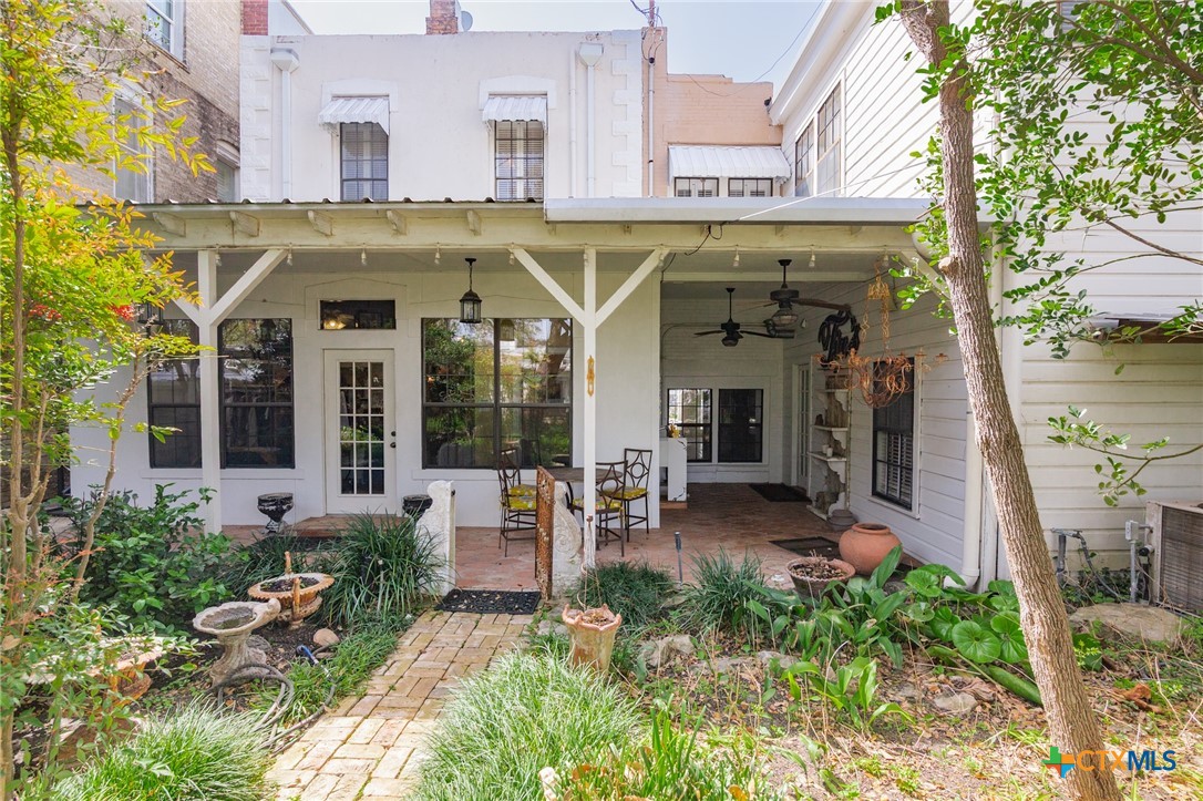 102-110 N Courthouse Square Property Photo 46