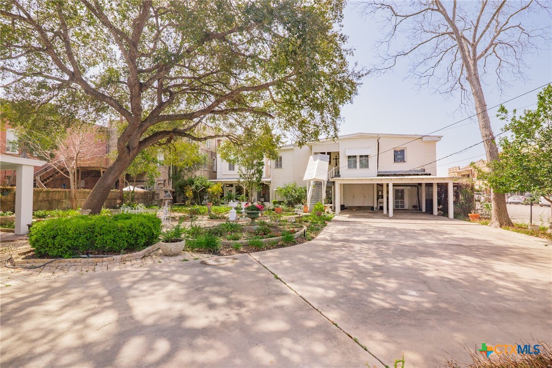 102-110 N Courthouse Square Property Photo 47