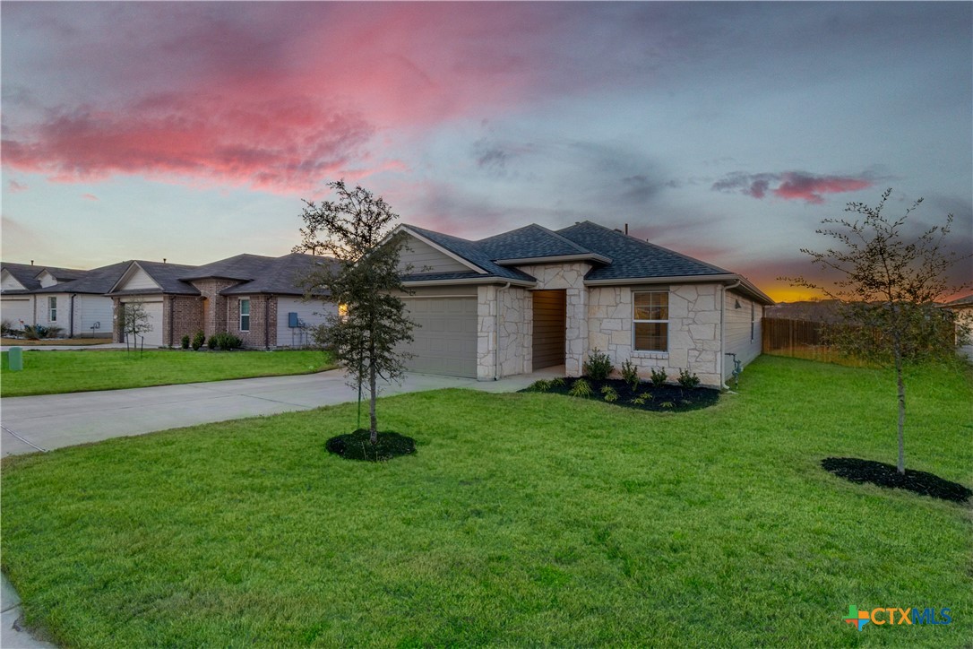 125 Whipporwill Lane Property Photo