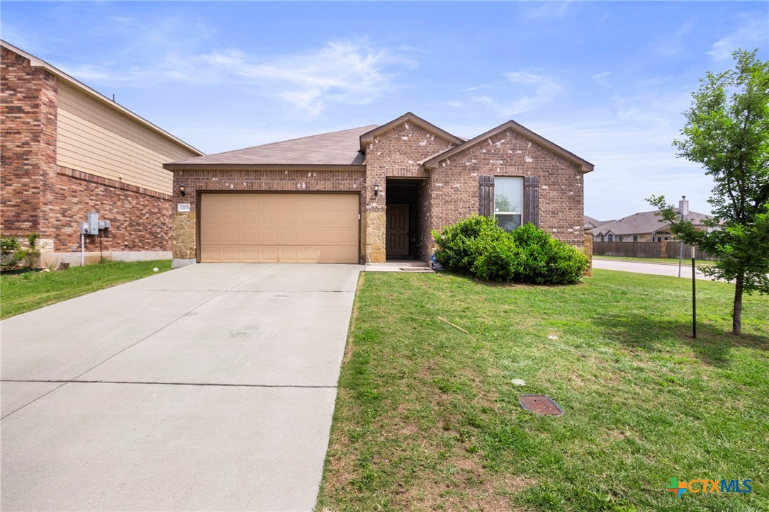 1203 Daffodil Drive Property Photo