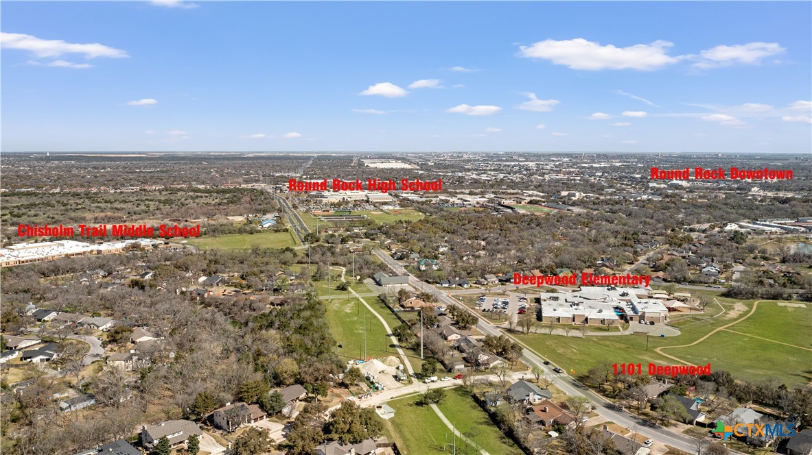 1101 Deep Wood Drive Property Photo 3