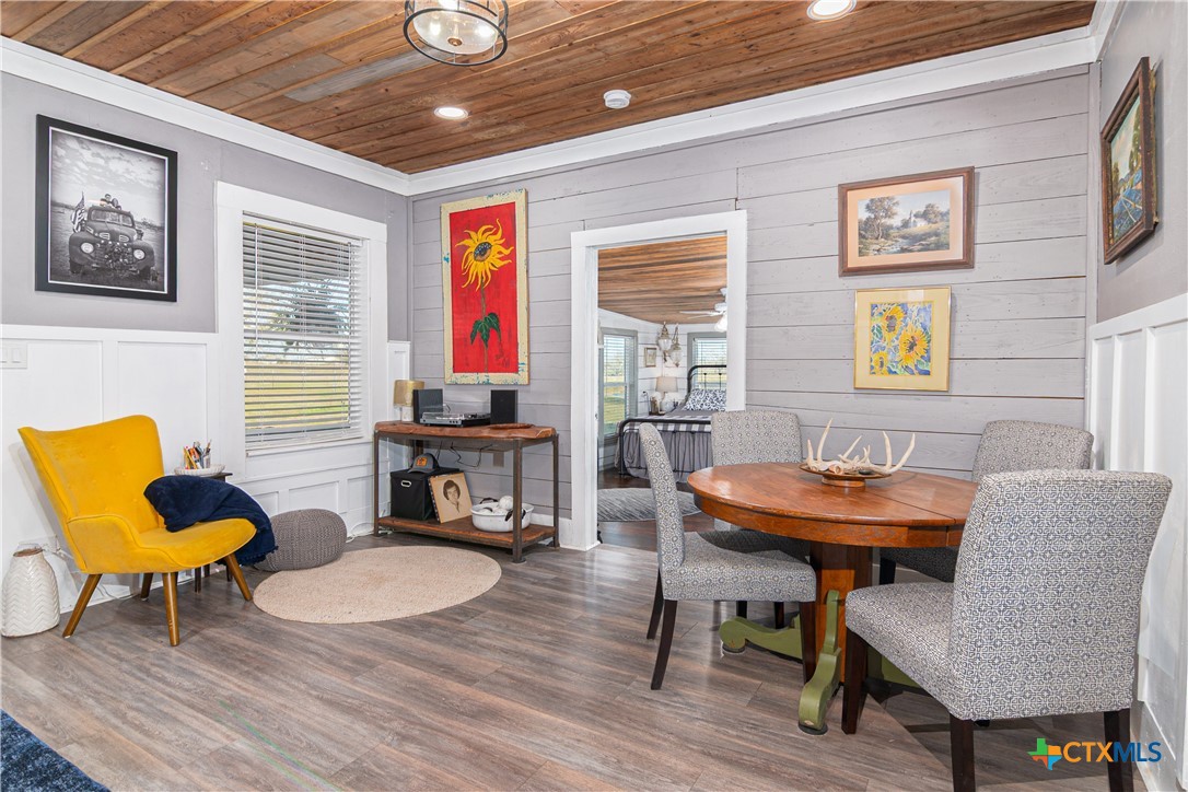 7150 Linne Road Property Photo 7