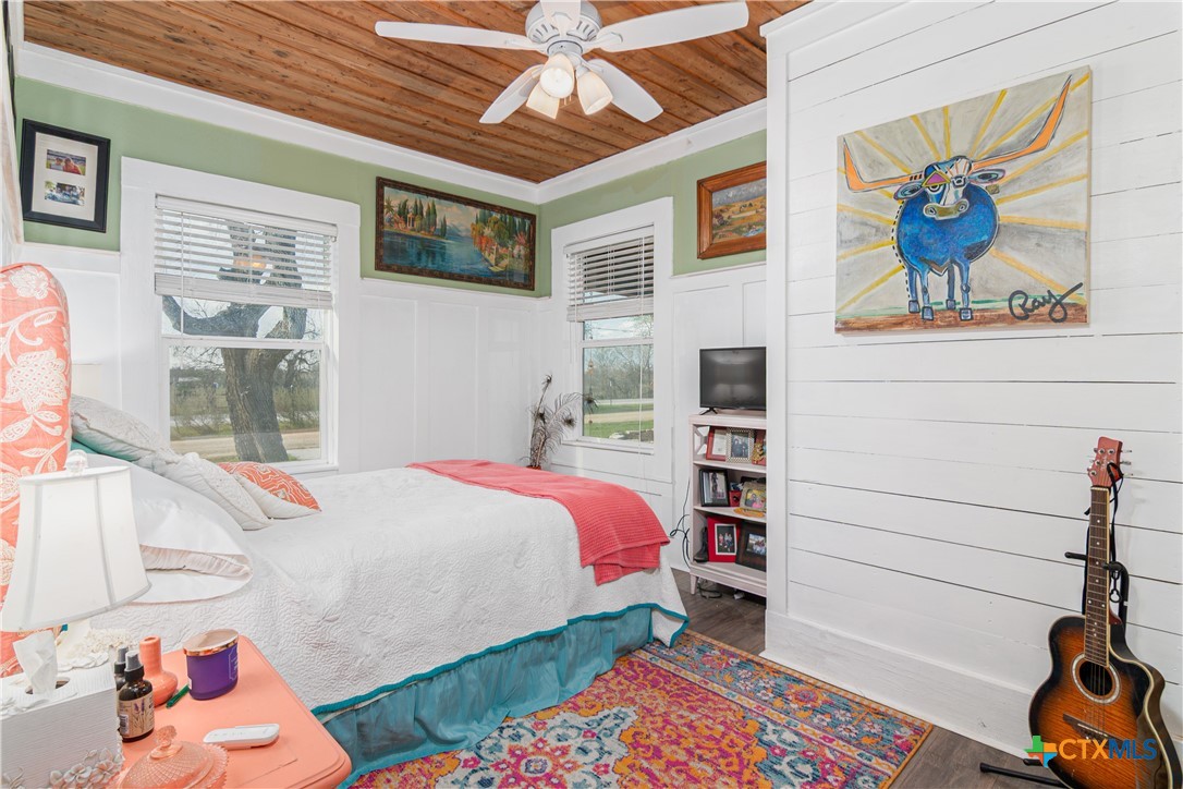 7150 Linne Road Property Photo 13