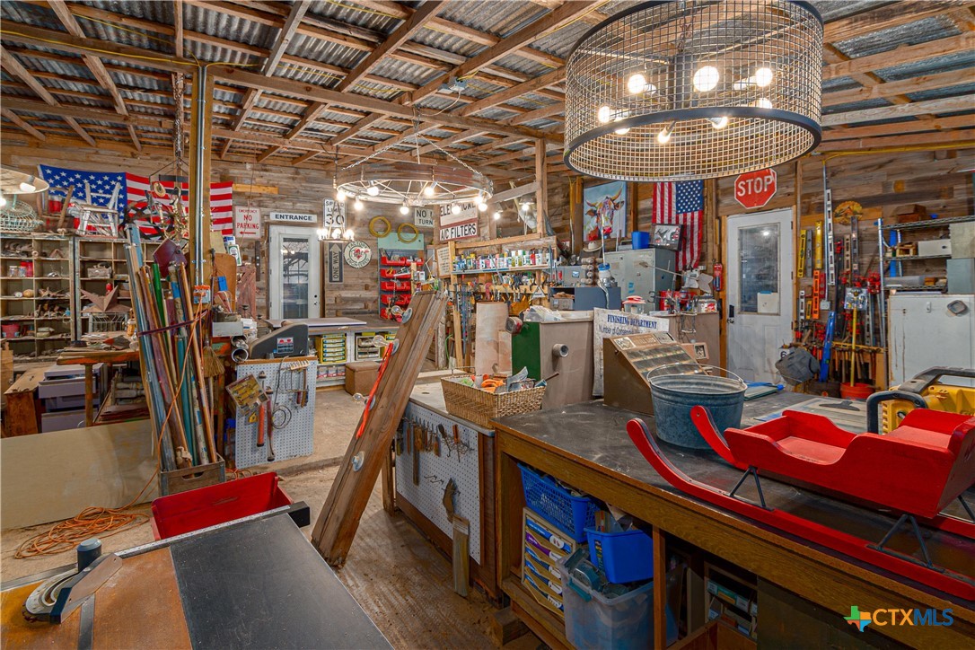 7150 Linne Road Property Photo 33