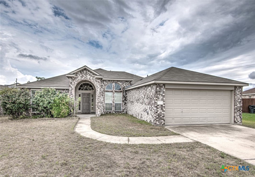 2913 Bastion Loop Property Photo 1