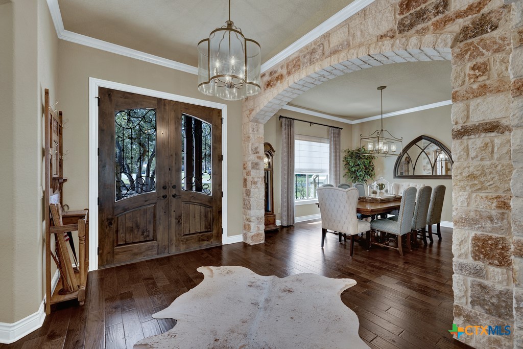 161 Shady Hollow Property Photo 4